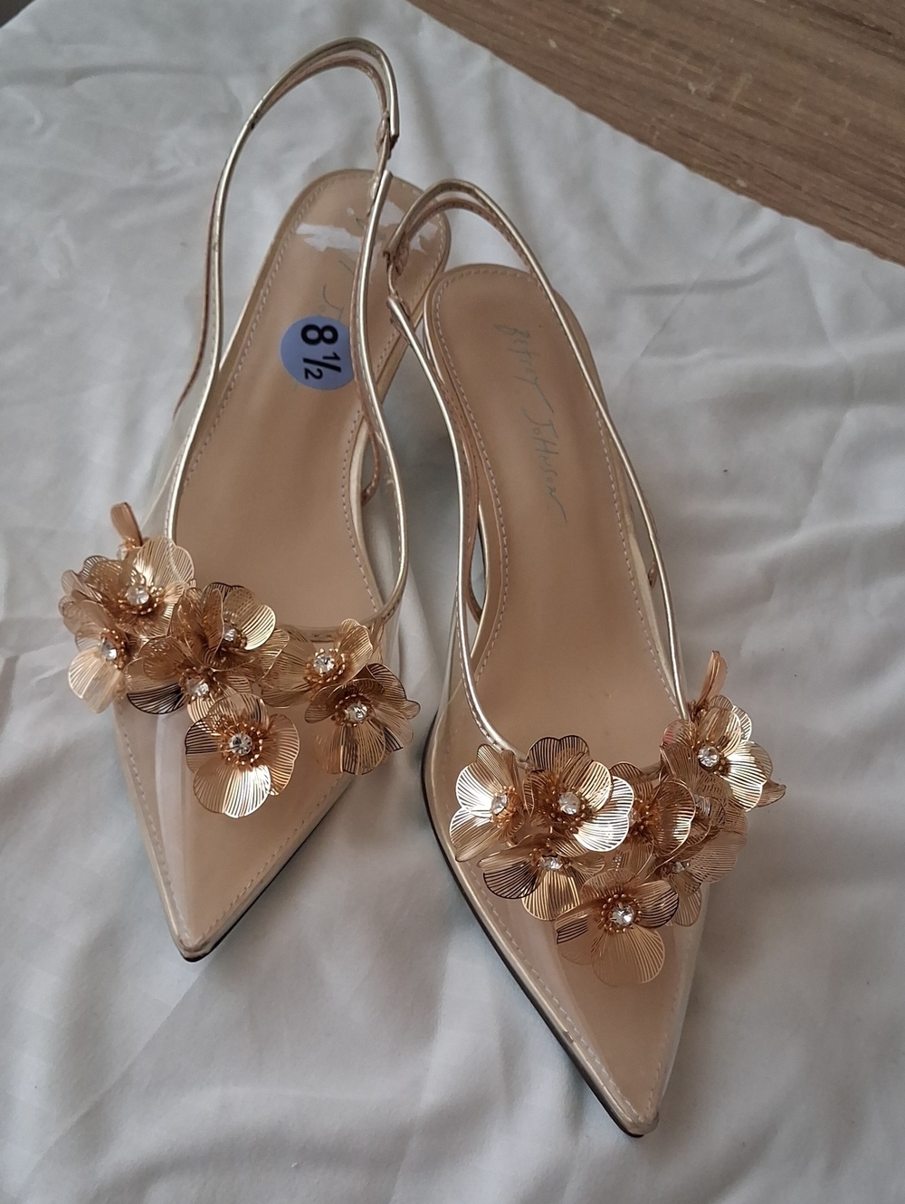 Betsey Johnson Gold Floral Rhinestone Pointed Toe Slingback Heels - Size 8.5